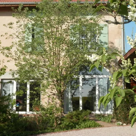 بيت للعطل De La Core Clezentaine