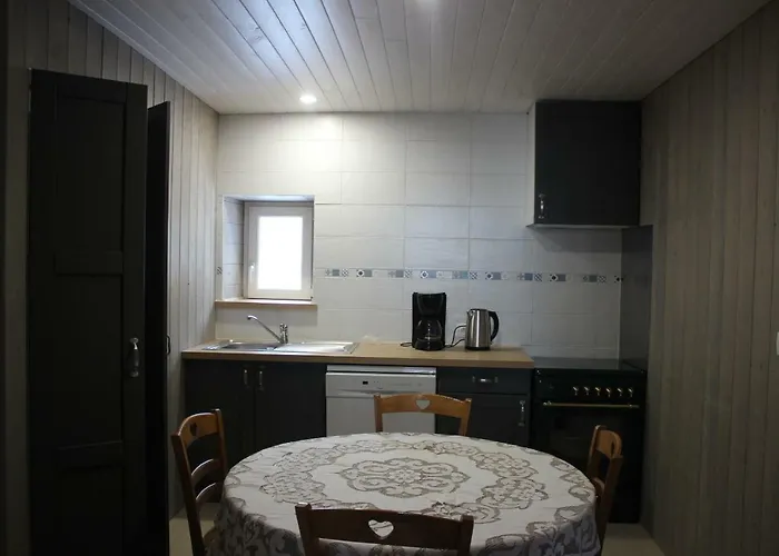 De La Core بيت للعطل *