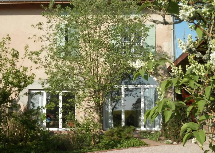 بيت للعطل De La Core Clezentaine